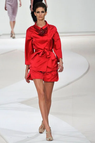 Look 14
